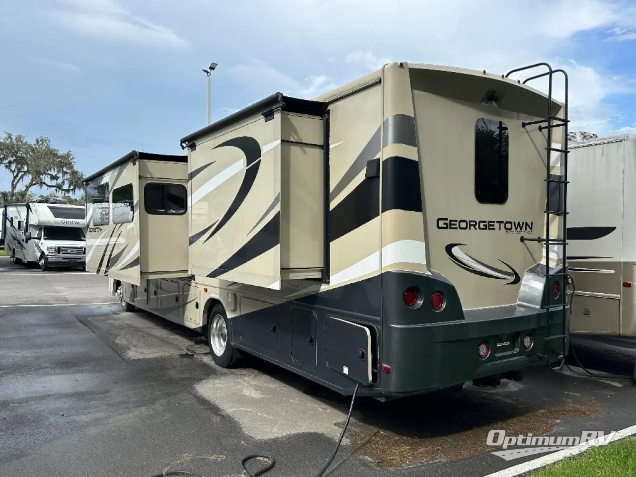 2021 Forest River Georgetown 5 Series 34M5 Photo 3