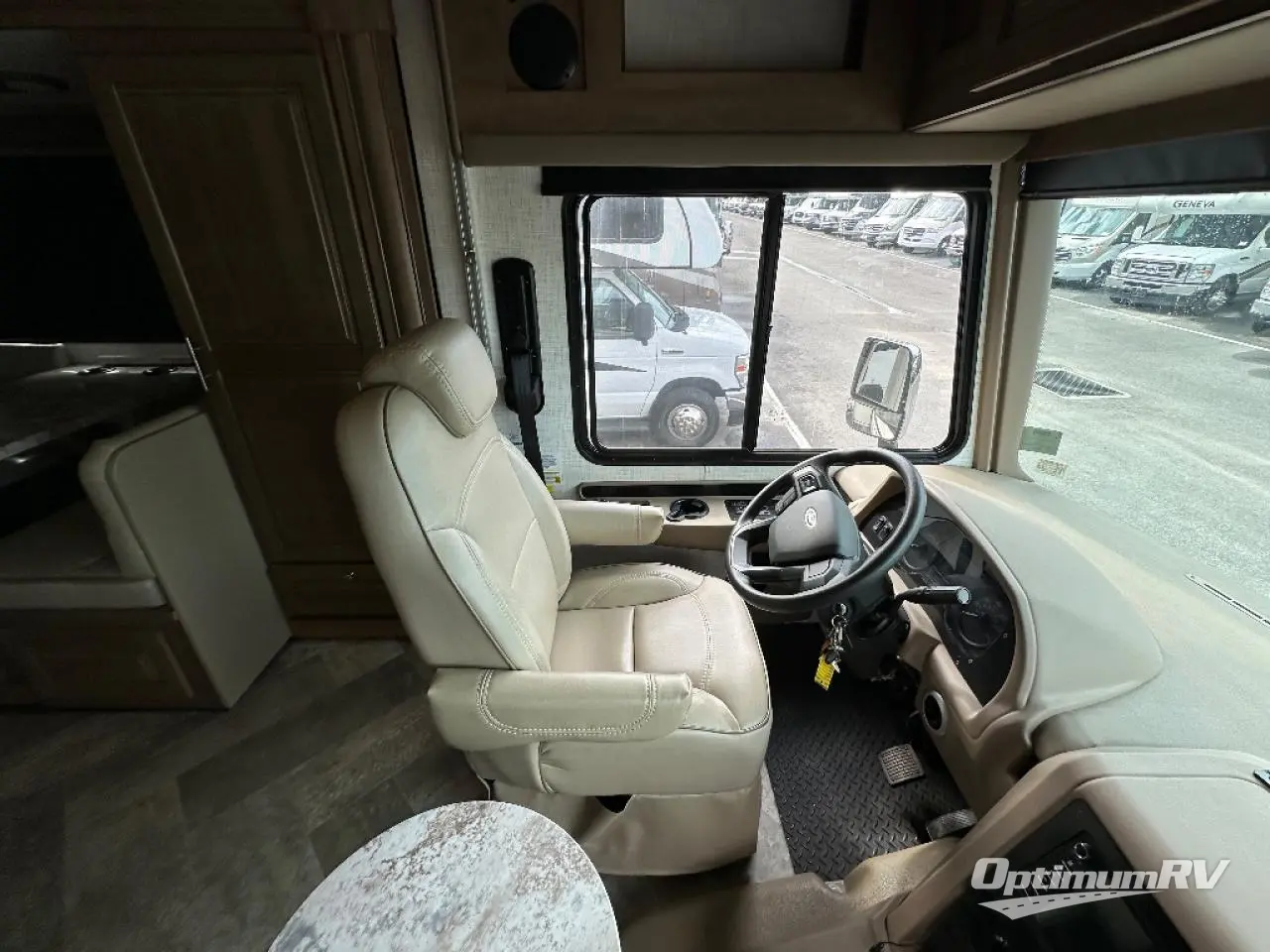 2021 Forest River Georgetown 5 Series 34M5 Photo 5