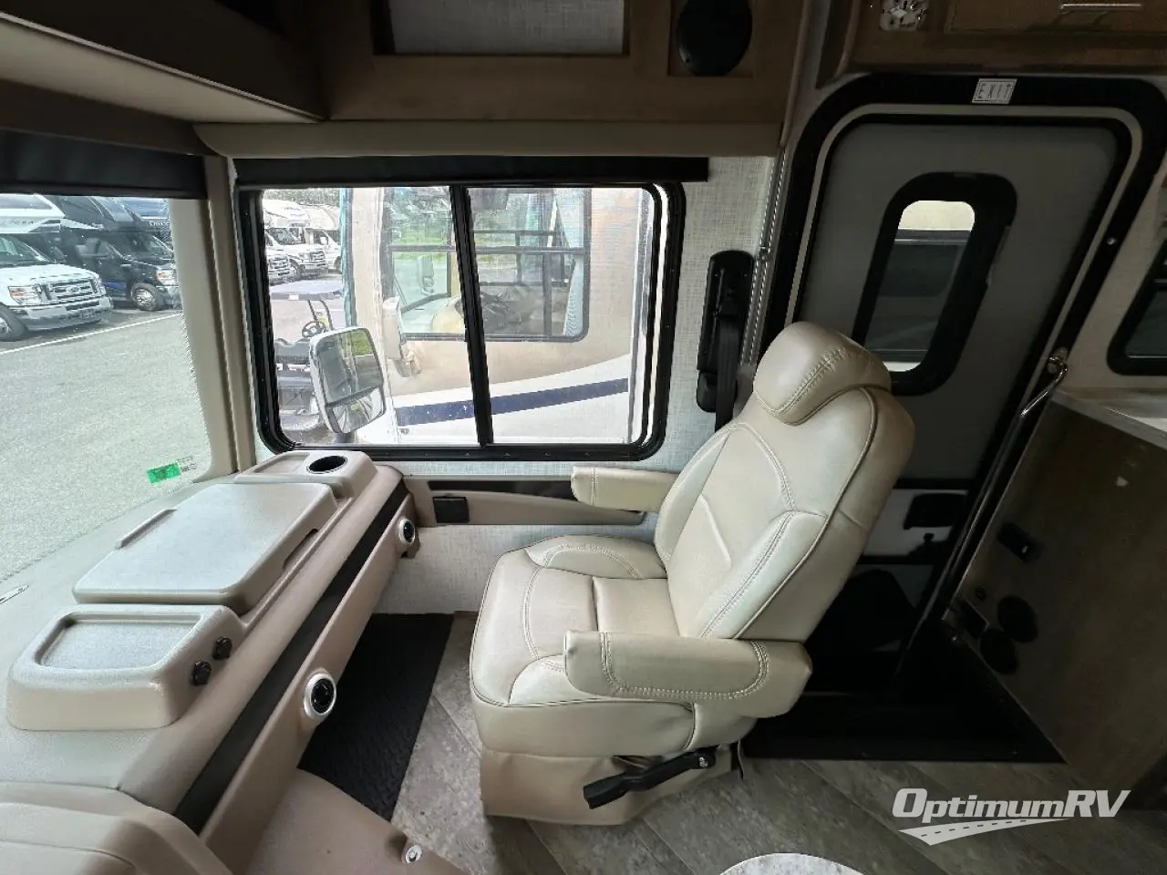 2021 Forest River Georgetown 5 Series 34M5 Photo 6