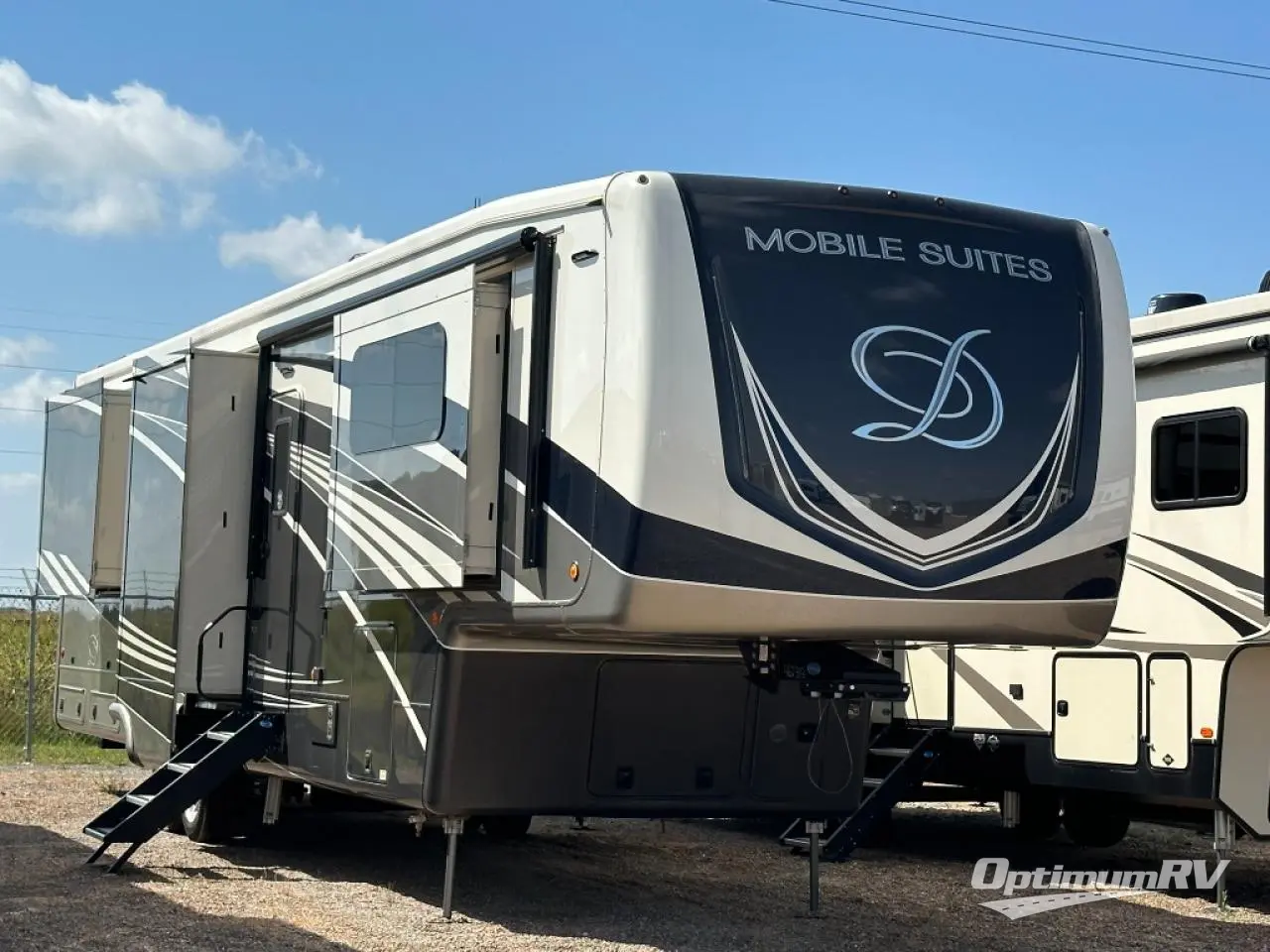 2021 DRV Luxury Suites Mobile Suites 41 FKMB Photo 1