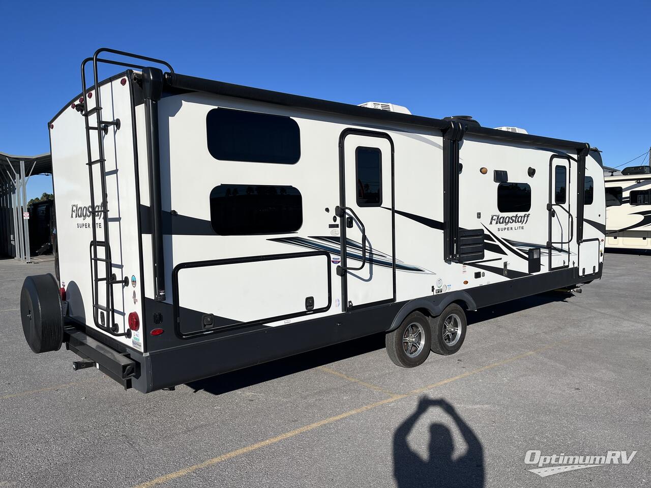 2021 Forest River Flagstaff Super Lite 27BHWS Photo 3