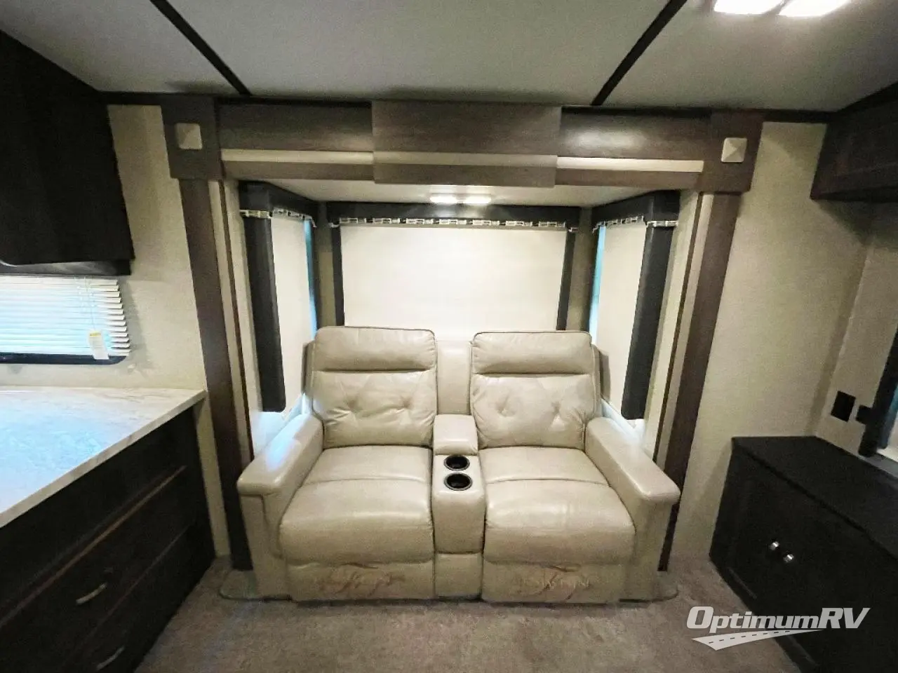 2018 Keystone Outback 298RE Photo 6