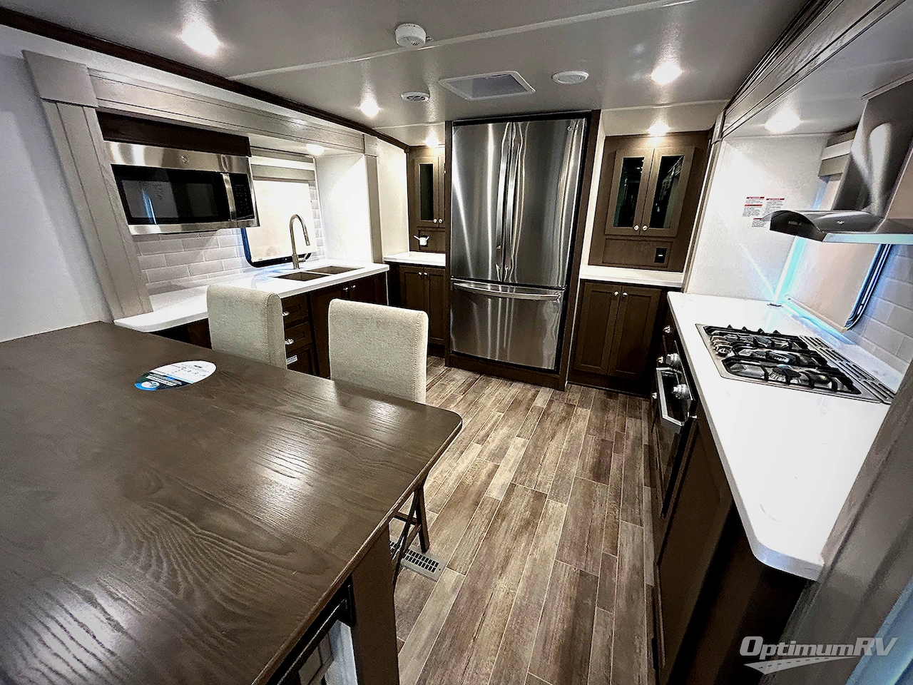 2022 Palomino Columbus 388FK Photo 6