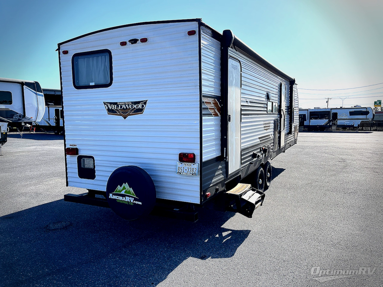 2021 Forest River Wildwood 26DBUD Photo 2