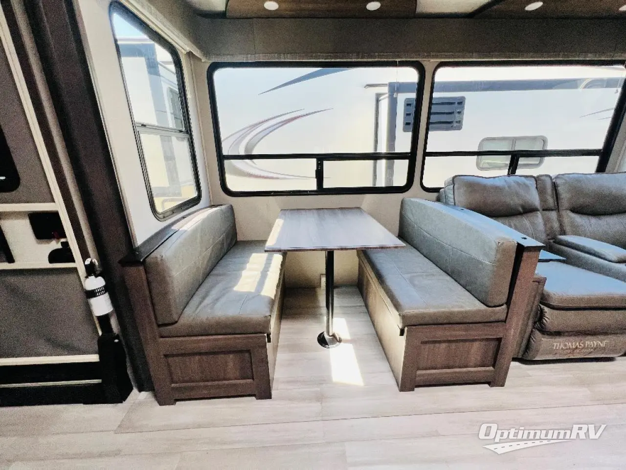 2021 Grand Design Solitude S-Class 3740BH-R Photo 8