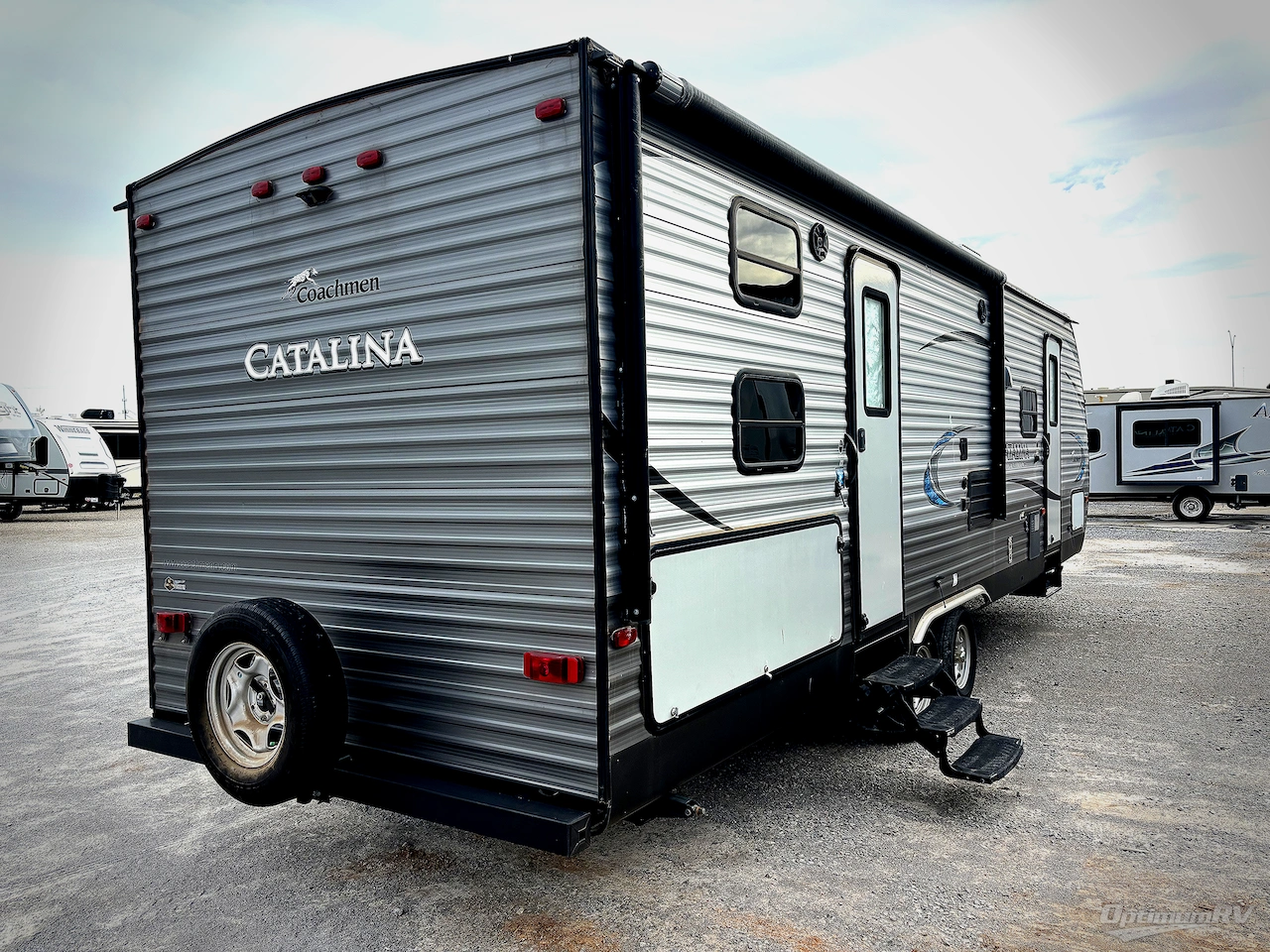 2018 Coachmen Catalina Legacy 273BHS Photo 2