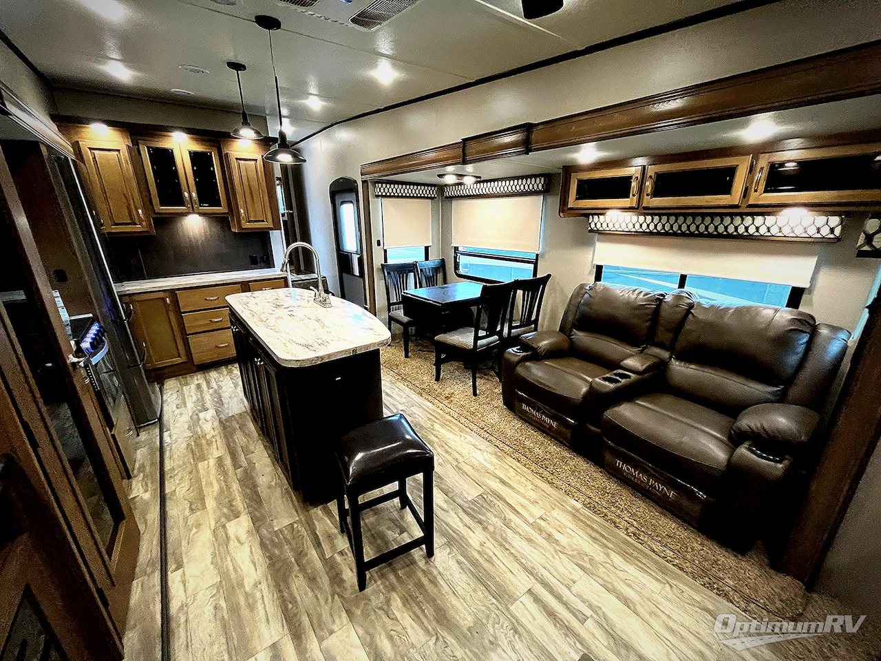 2020 Coachmen Chaparral 336TSIK Photo 6