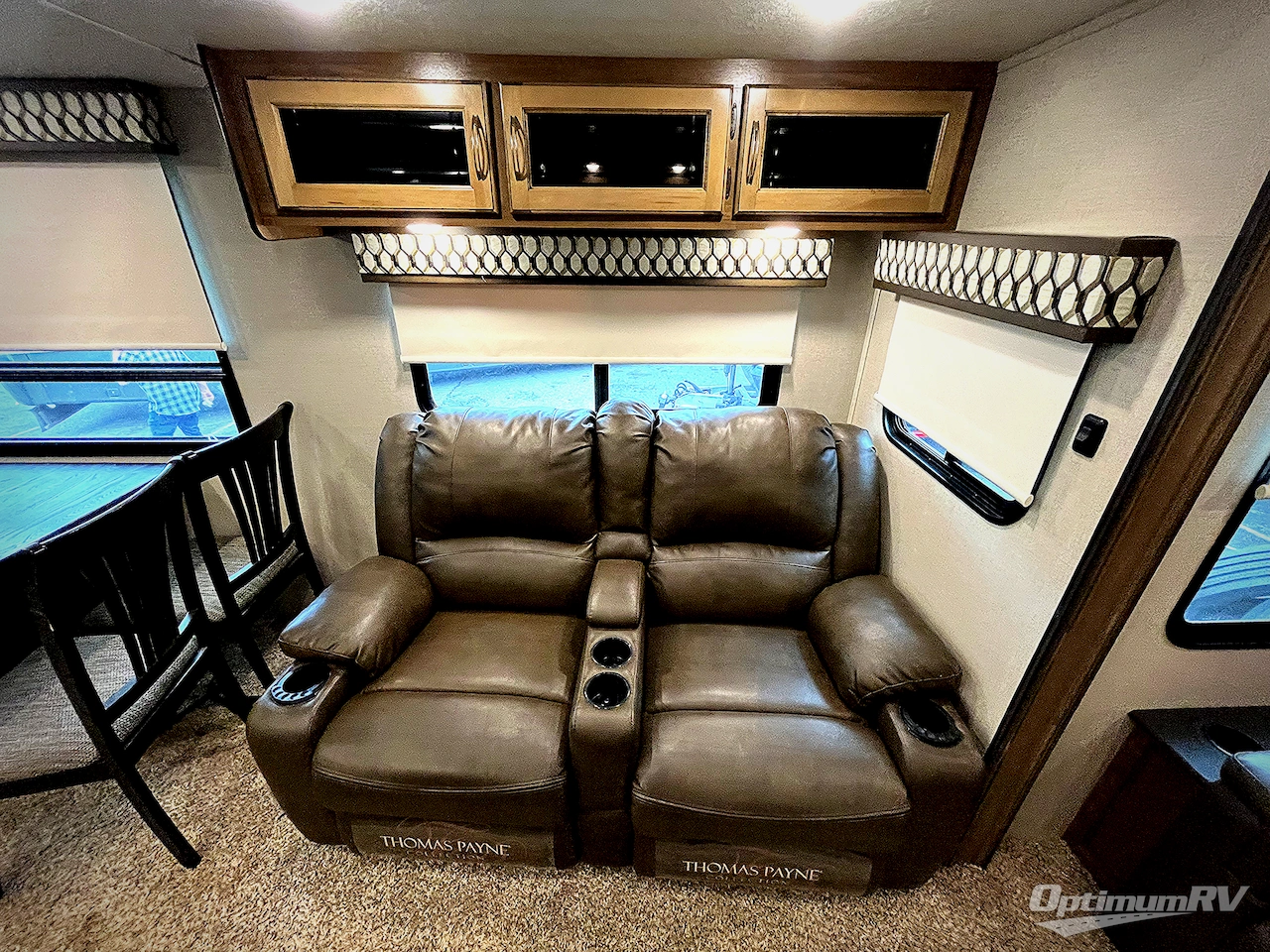 2020 Coachmen Chaparral 336TSIK Photo 9
