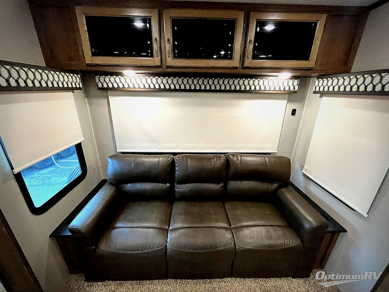 2020 Coachmen Chaparral 336TSIK Photo 10