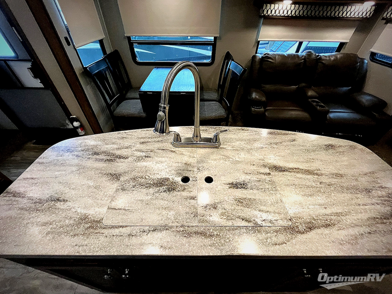 2020 Coachmen Chaparral 336TSIK Photo 12