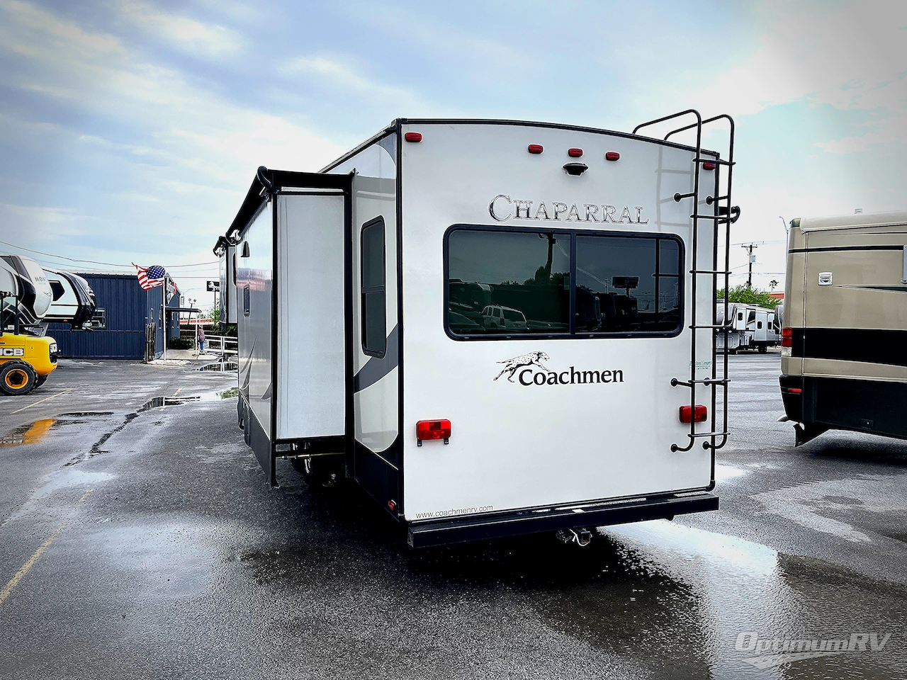2020 Coachmen Chaparral 336TSIK Photo 3