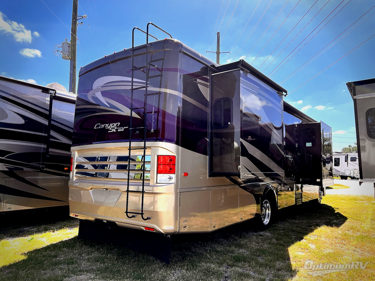 2014 Newmar Canyon Star 3612 Photo 2