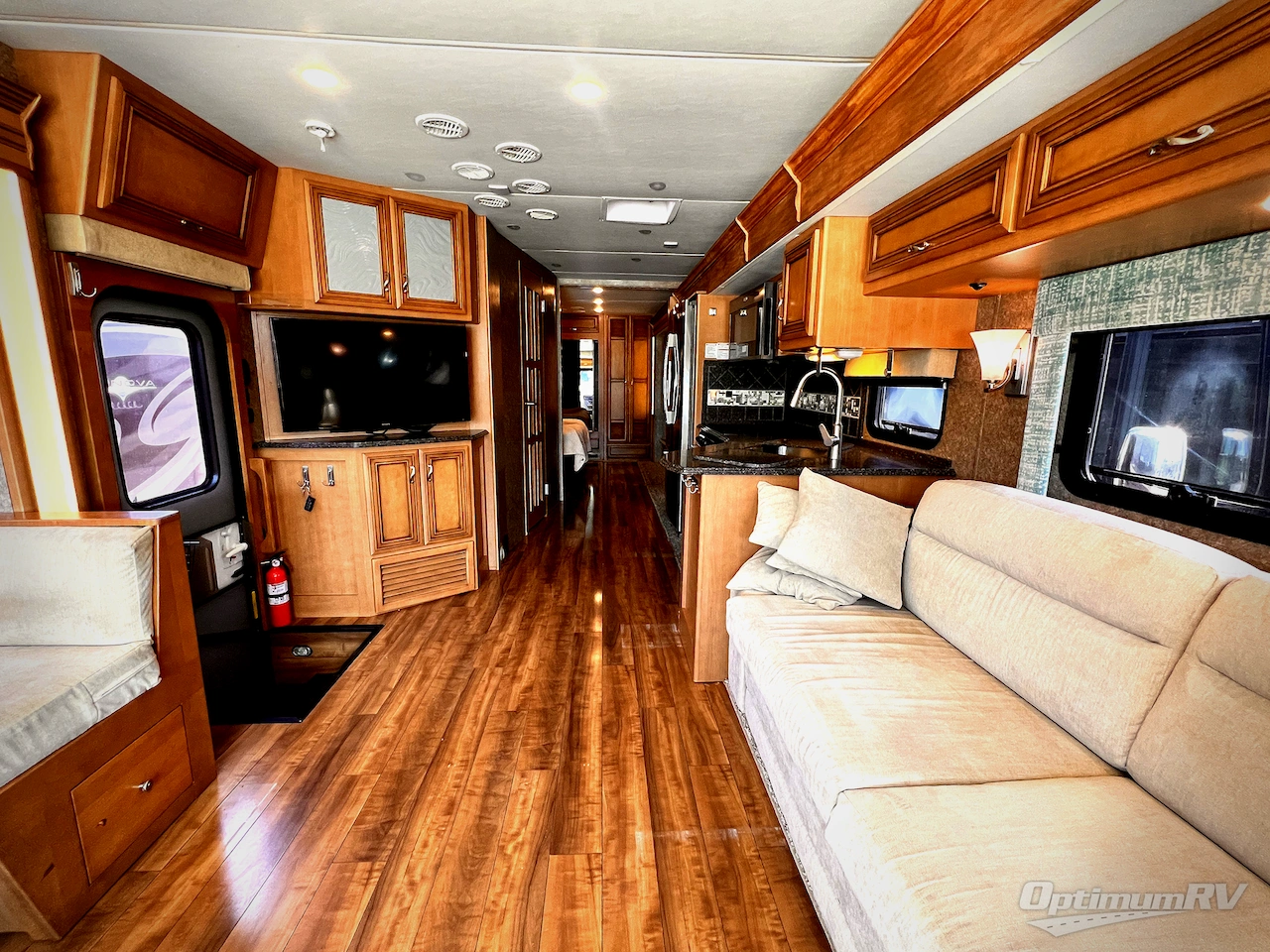 2014 Newmar Canyon Star 3612 Photo 4