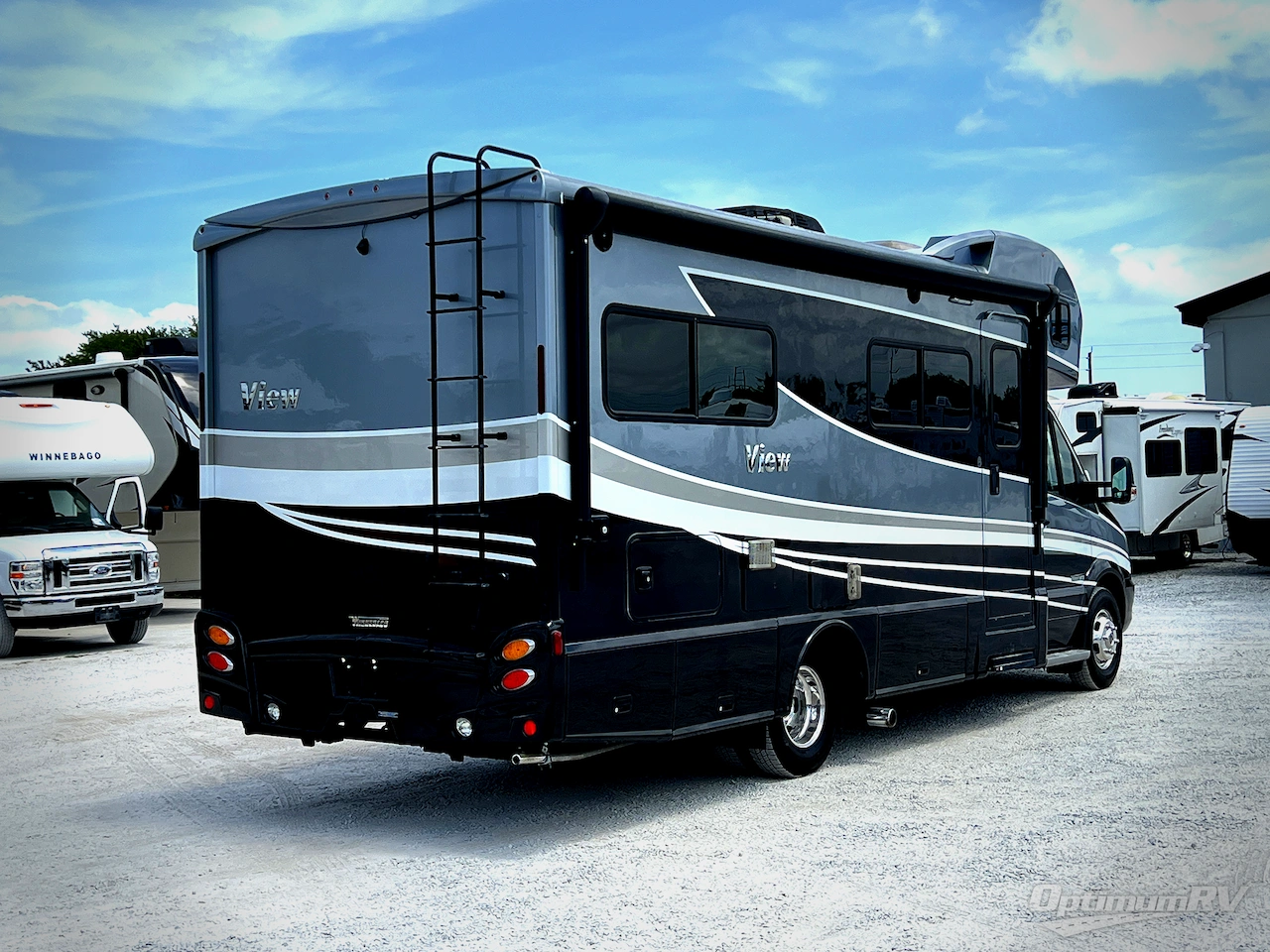 2018 Winnebago View 24J Photo 2