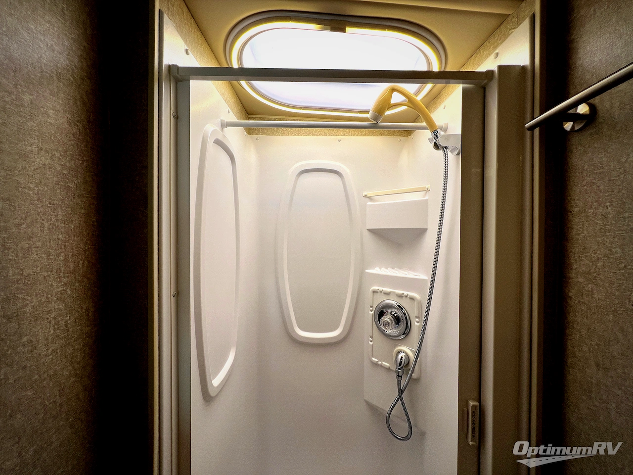 2018 Winnebago View 24J Photo 23