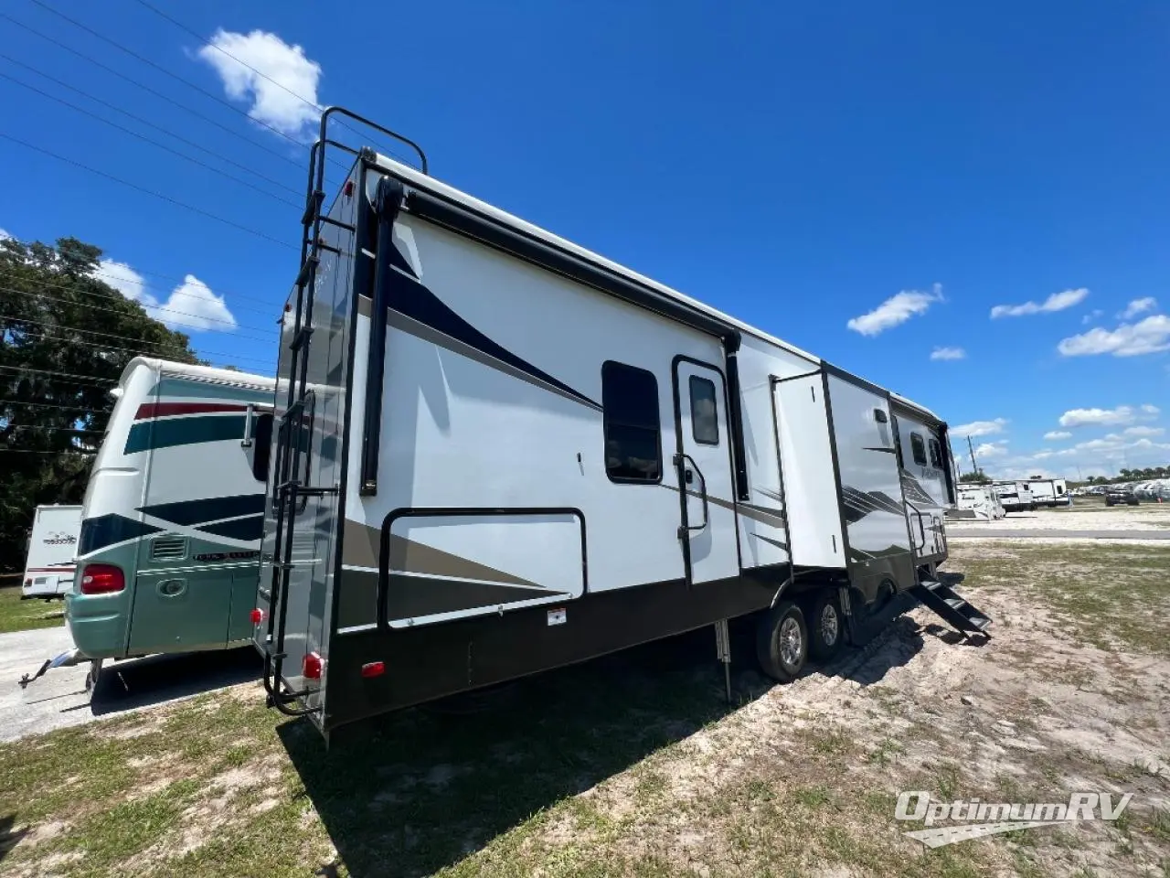 2022 Heartland Bighorn Traveler 37TB Photo 4