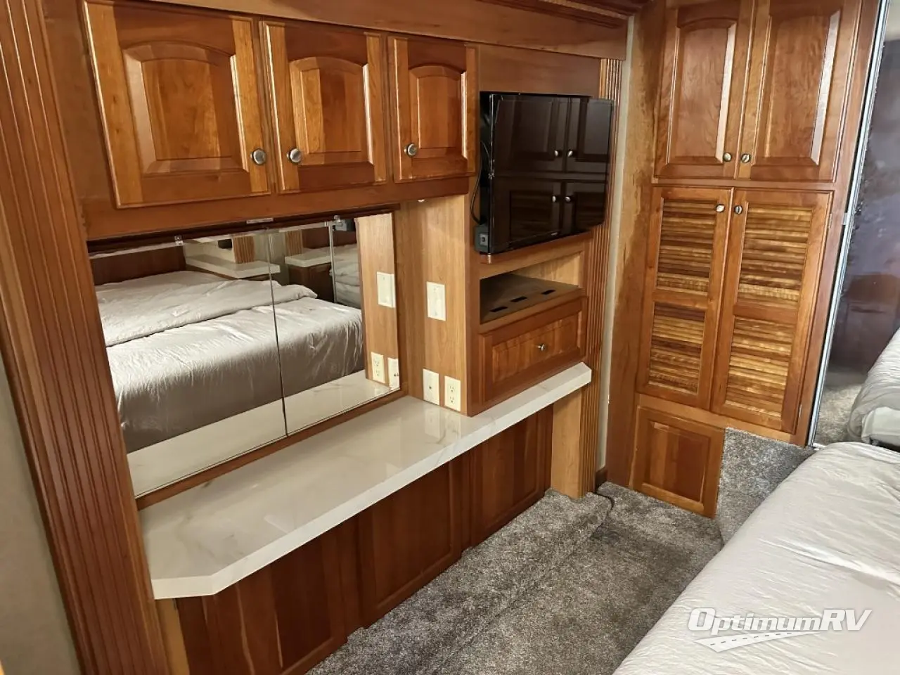 2006 Mandalay Luxury Division Mandalay Class A 40B Photo 18