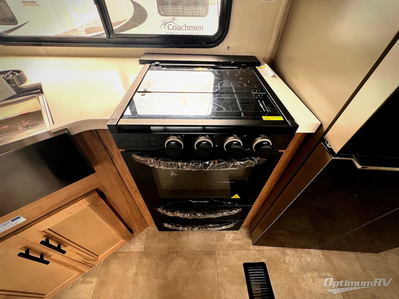 2025 Forest River Cherokee Timberwolf 39HBA Photo 8
