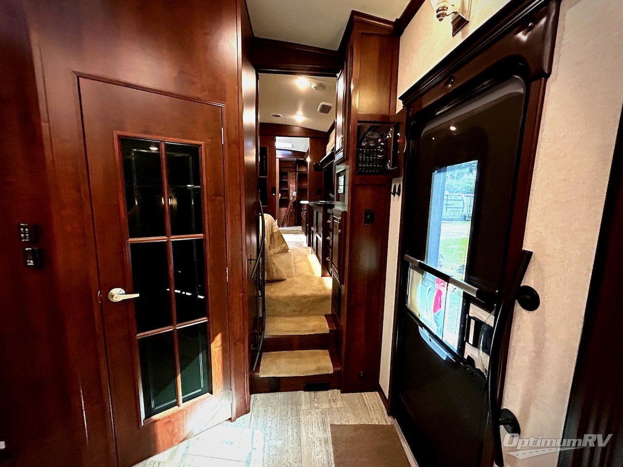 2017 Jayco Designer 37FB Photo 7