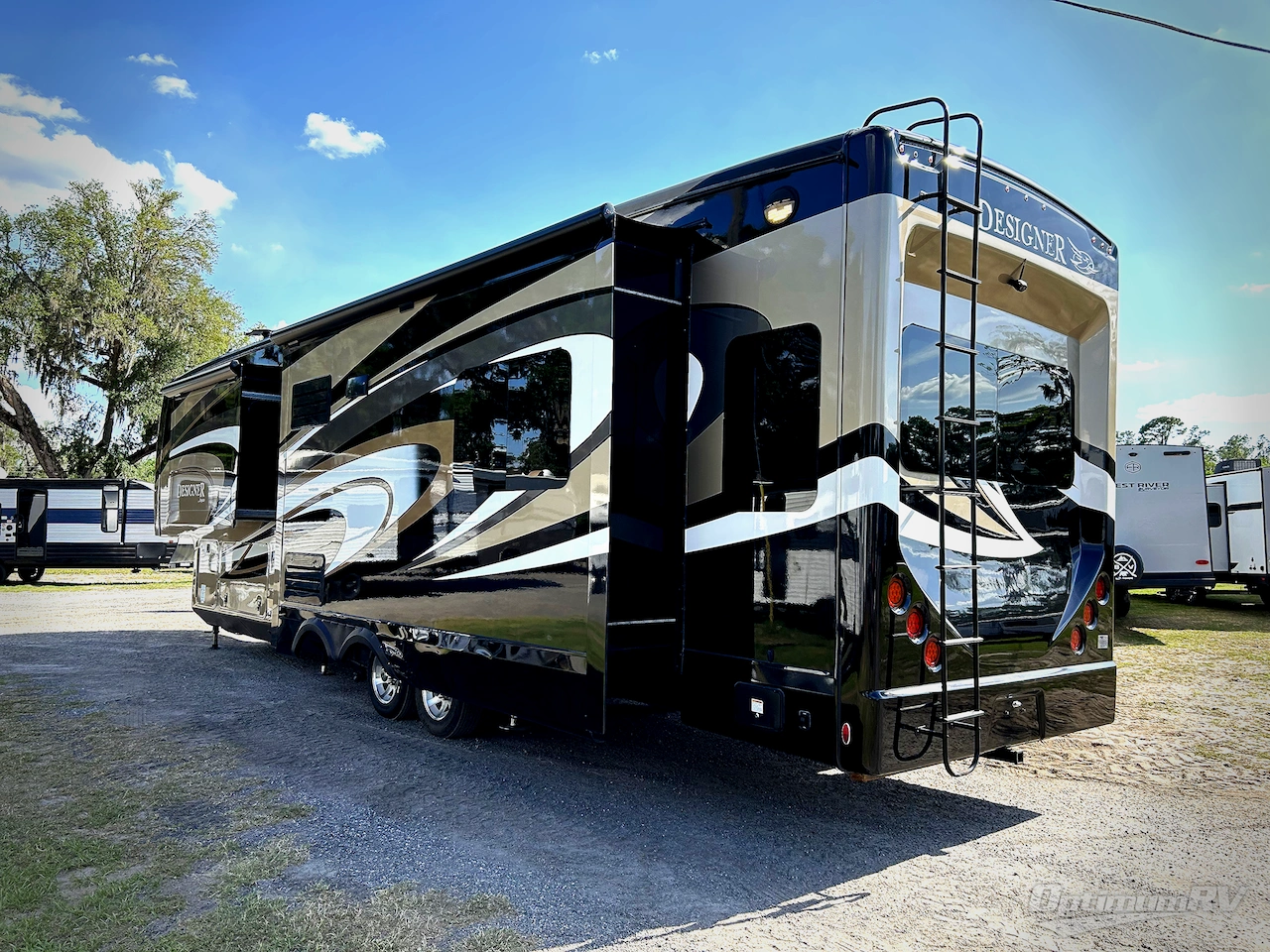 2017 Jayco Designer 37FB Photo 3