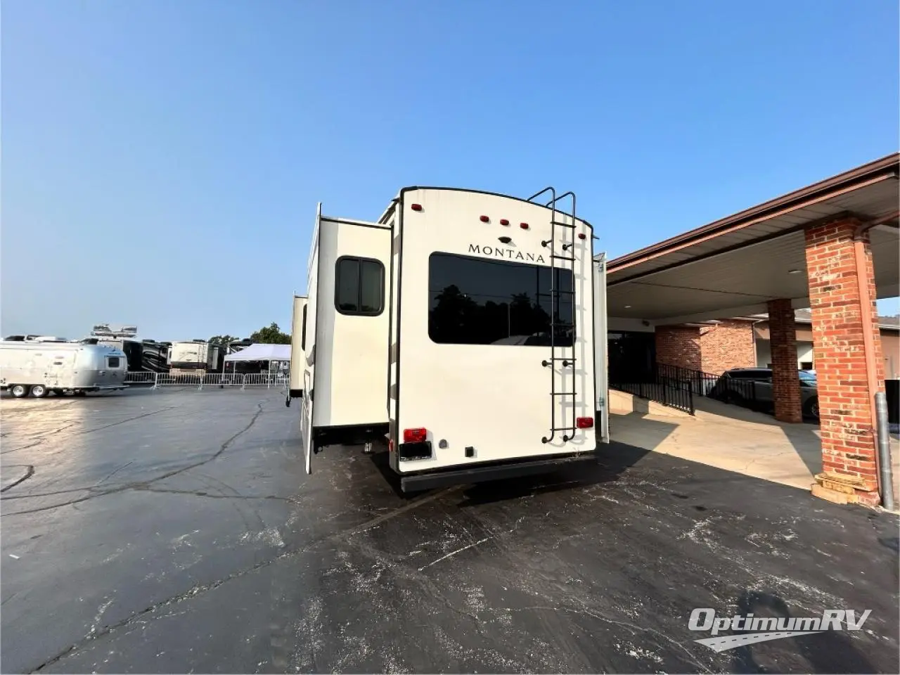 2017 Keystone Montana 3820FK Photo 3