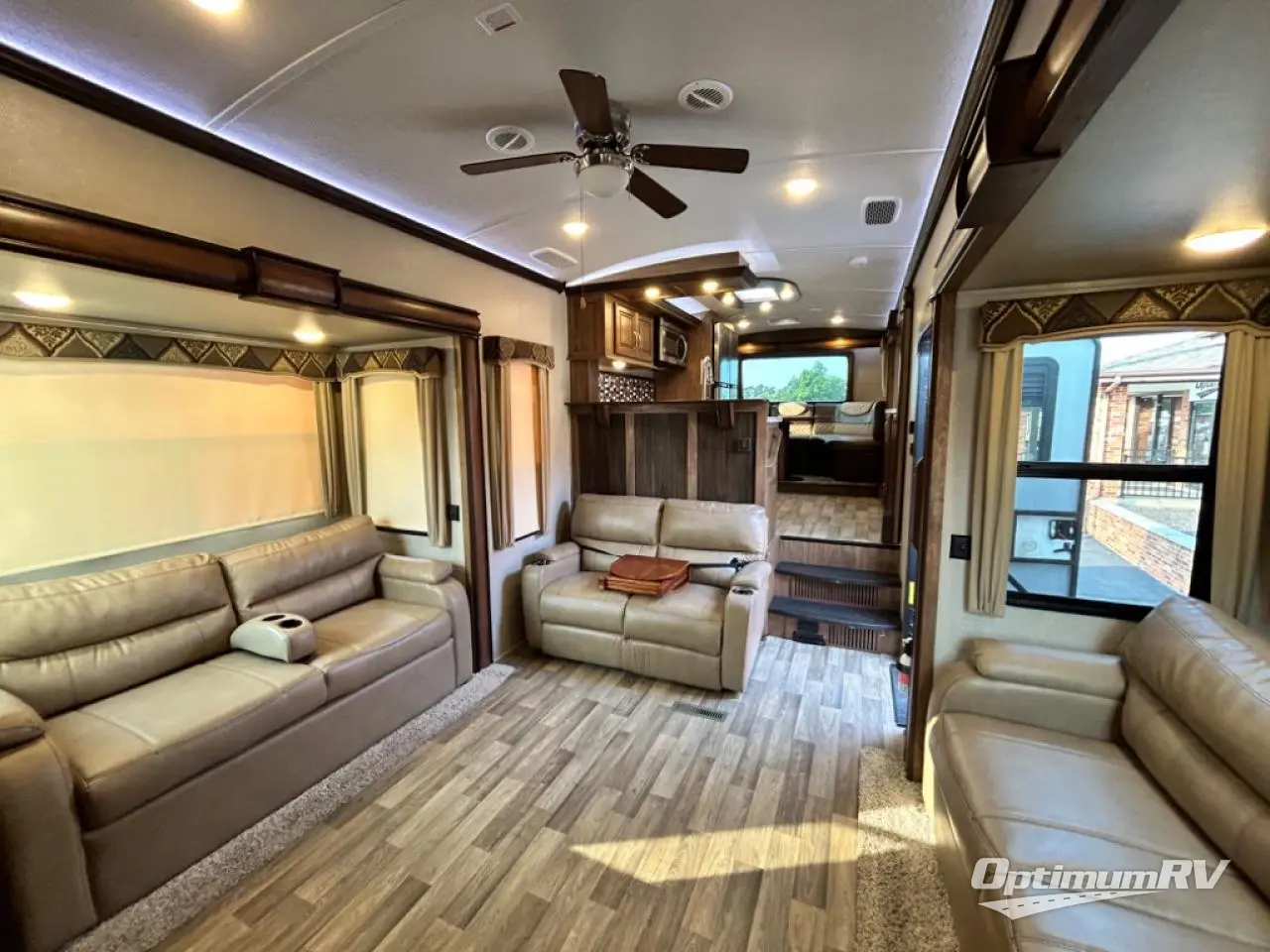 2017 Keystone Montana 3820FK Photo 4