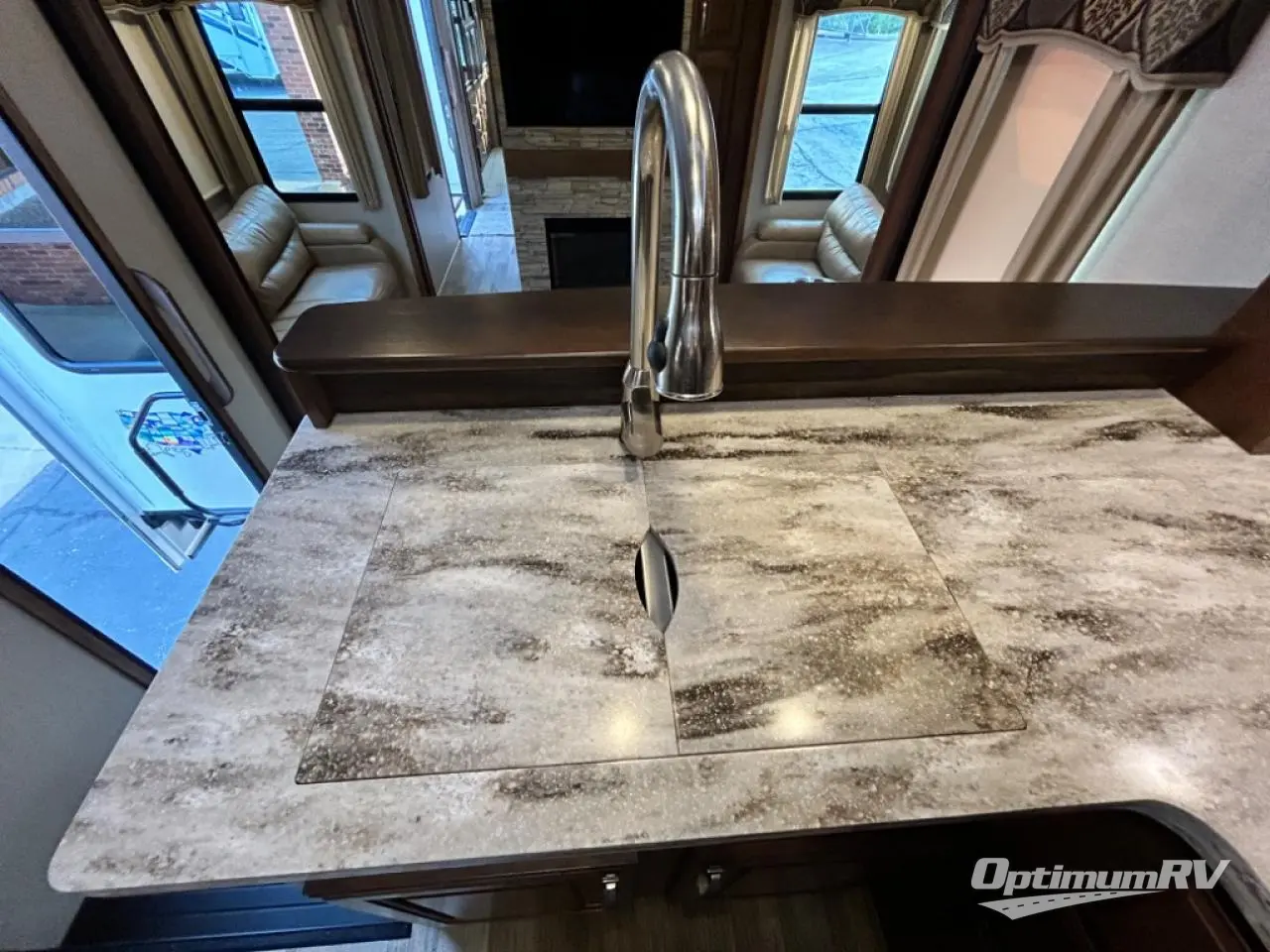 2017 Keystone Montana 3820FK Photo 17