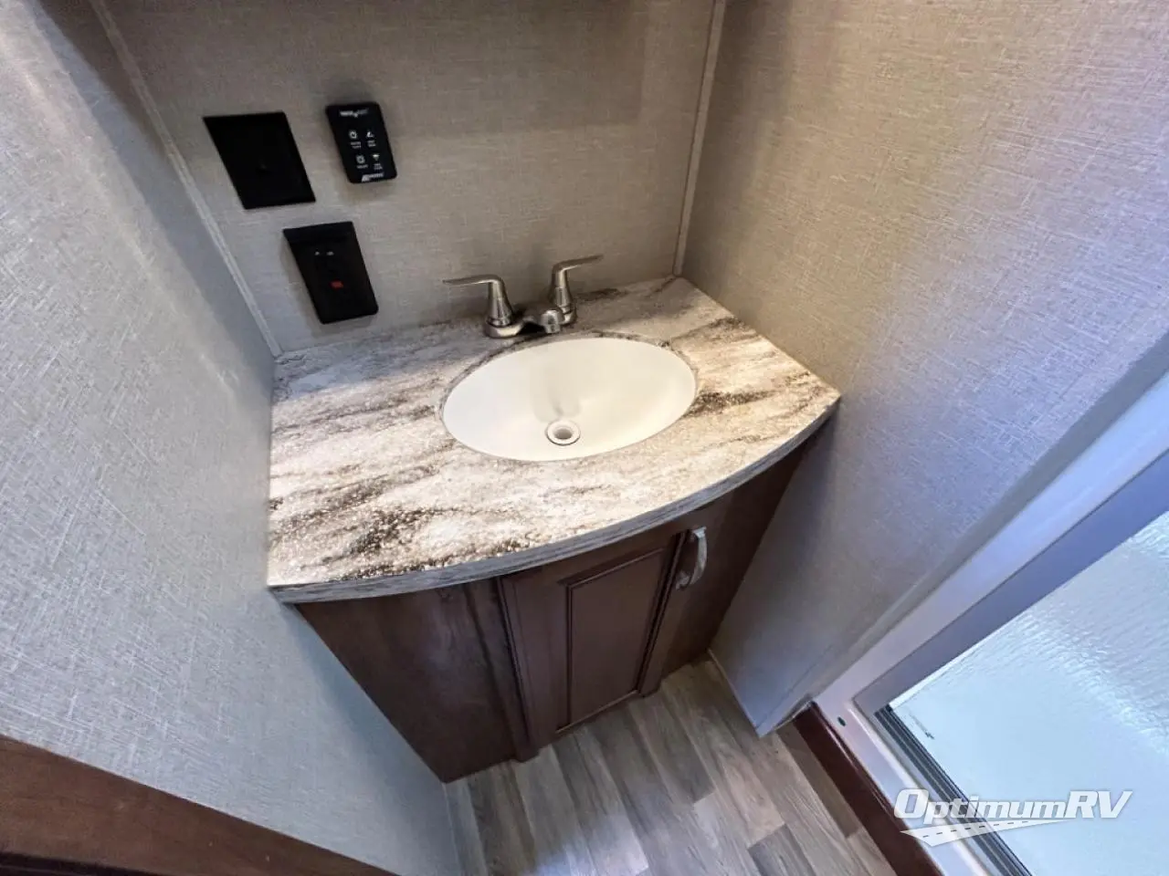 2017 Keystone Montana 3820FK Photo 28
