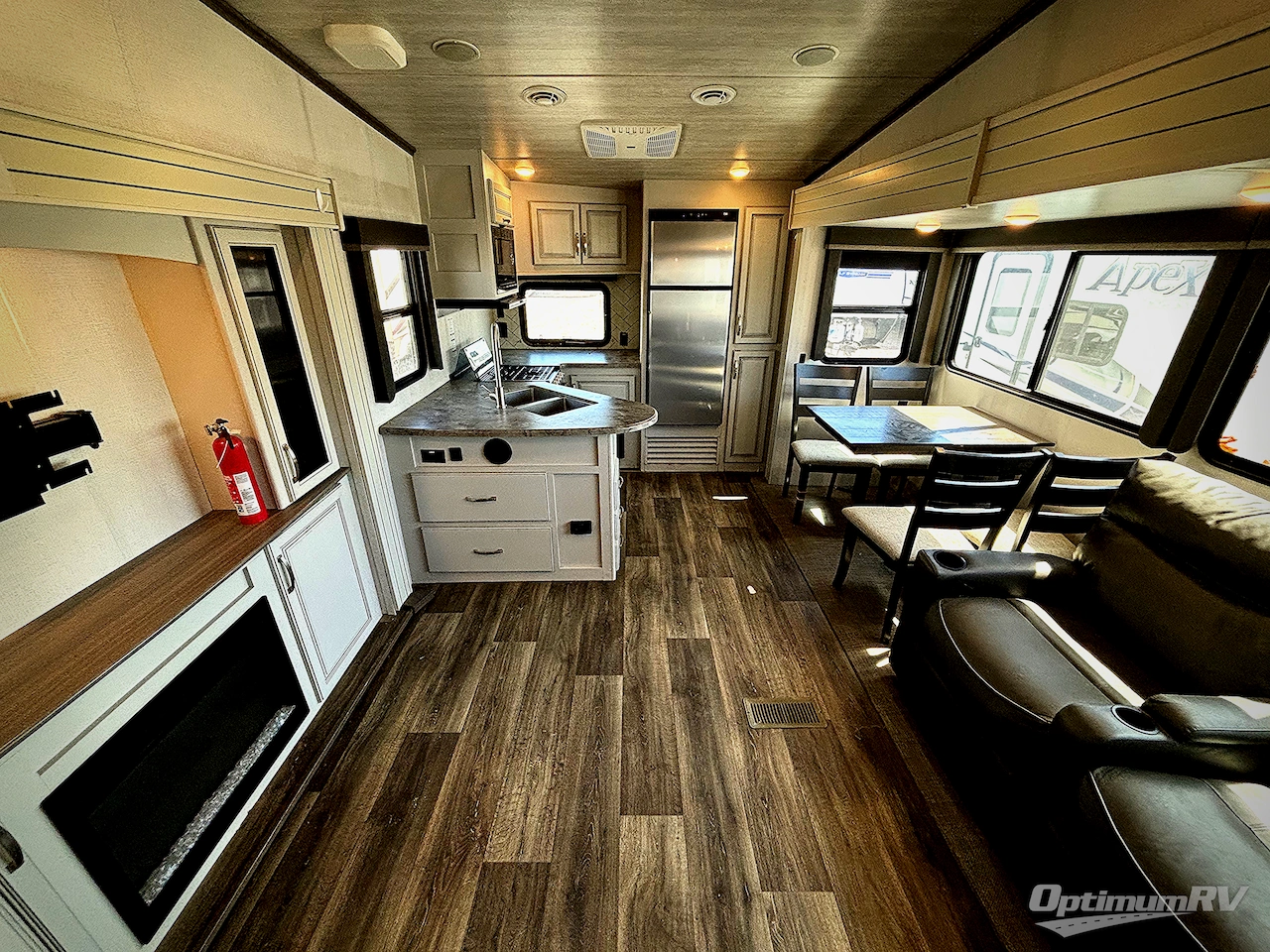 2021 Keystone Cougar Half-Ton 29RKS Photo 4