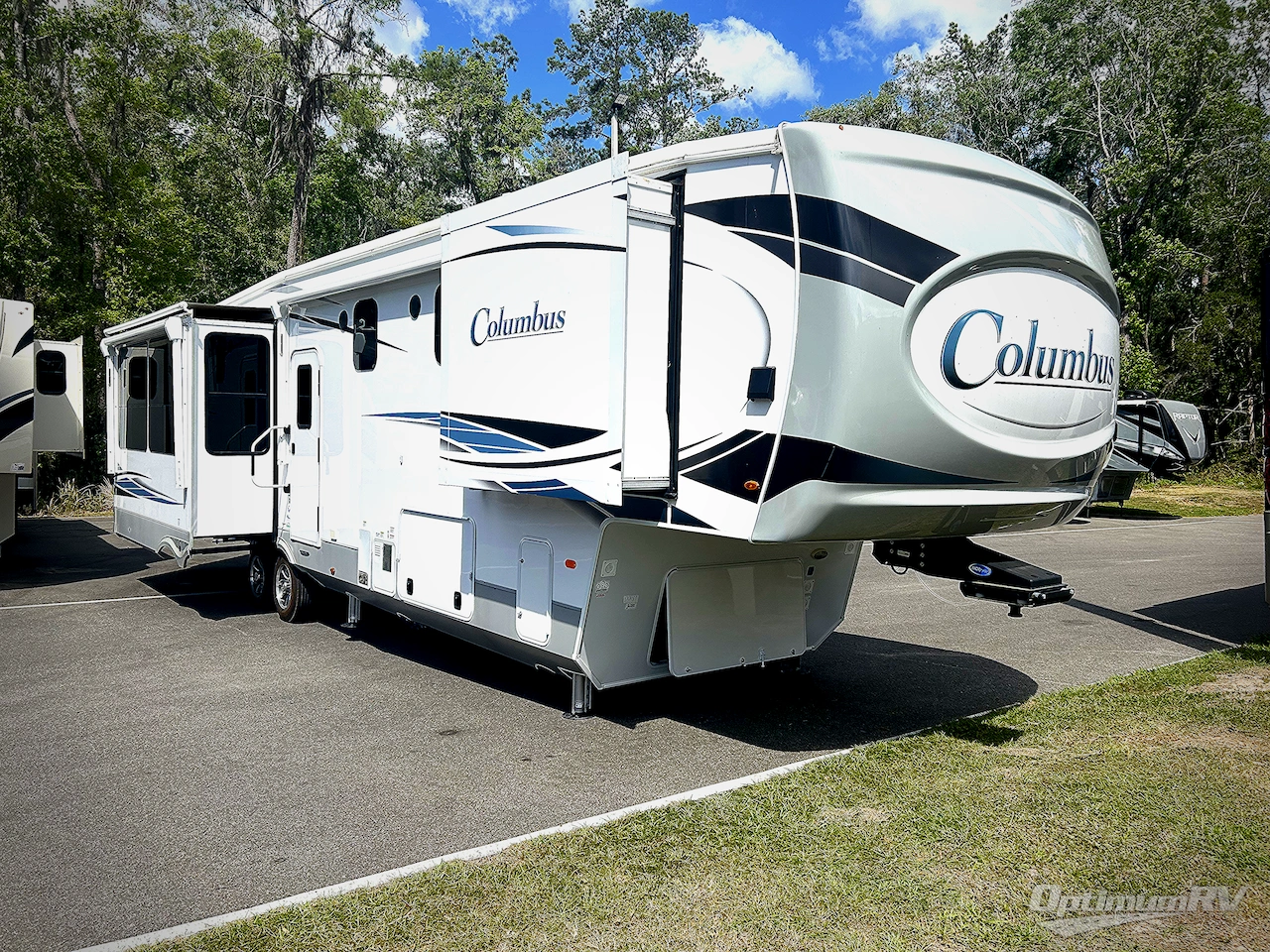 2022 Palomino Columbus C-Series 382FBC Photo 1