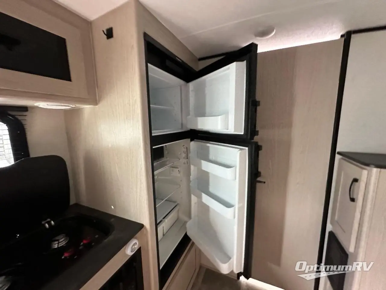 2022 Coachmen Apex Nano 203RBK Photo 11