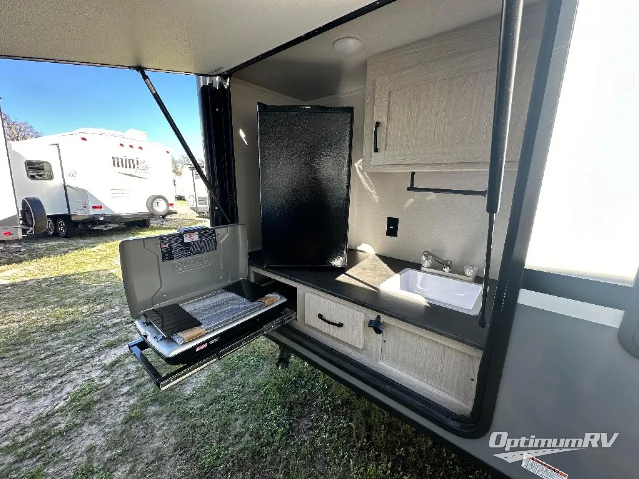 2022 Coachmen Apex Nano 203RBK Photo 14