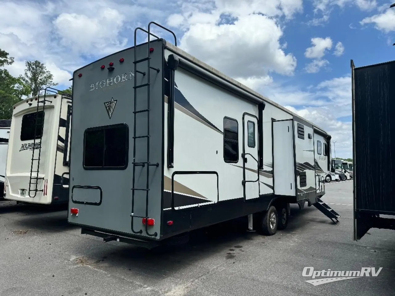 2022 Heartland Bighorn Traveler 37TB Photo 2