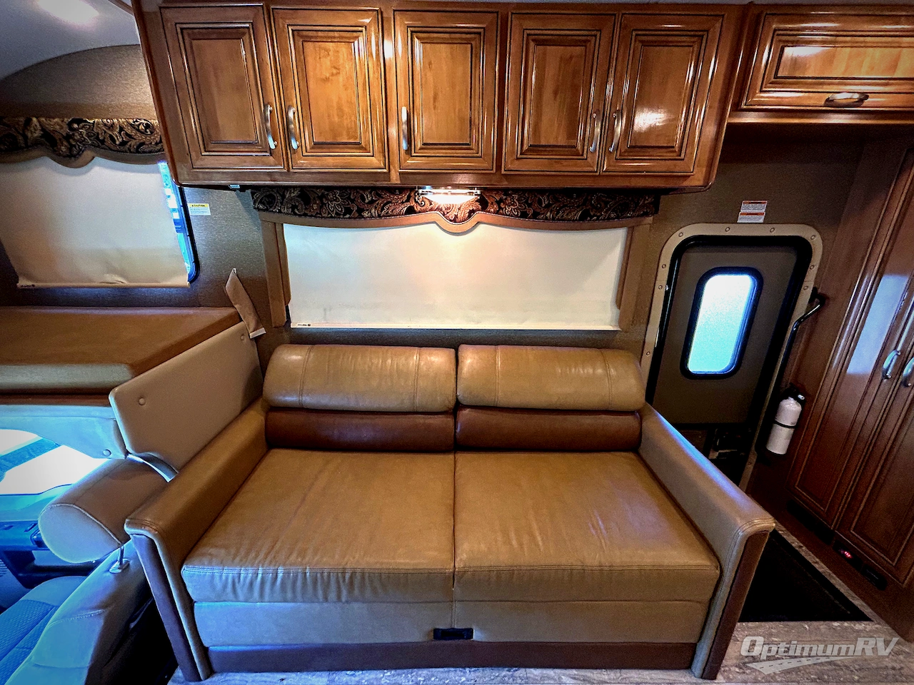 2016 Thor Four Winds Super C 35SB Photo 12