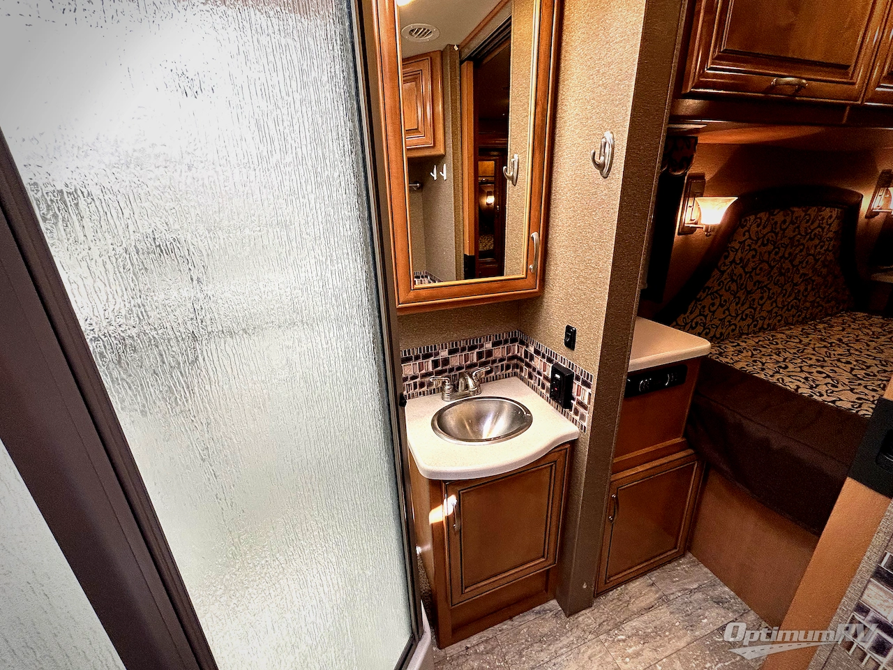 2016 Thor Four Winds Super C 35SB Photo 23