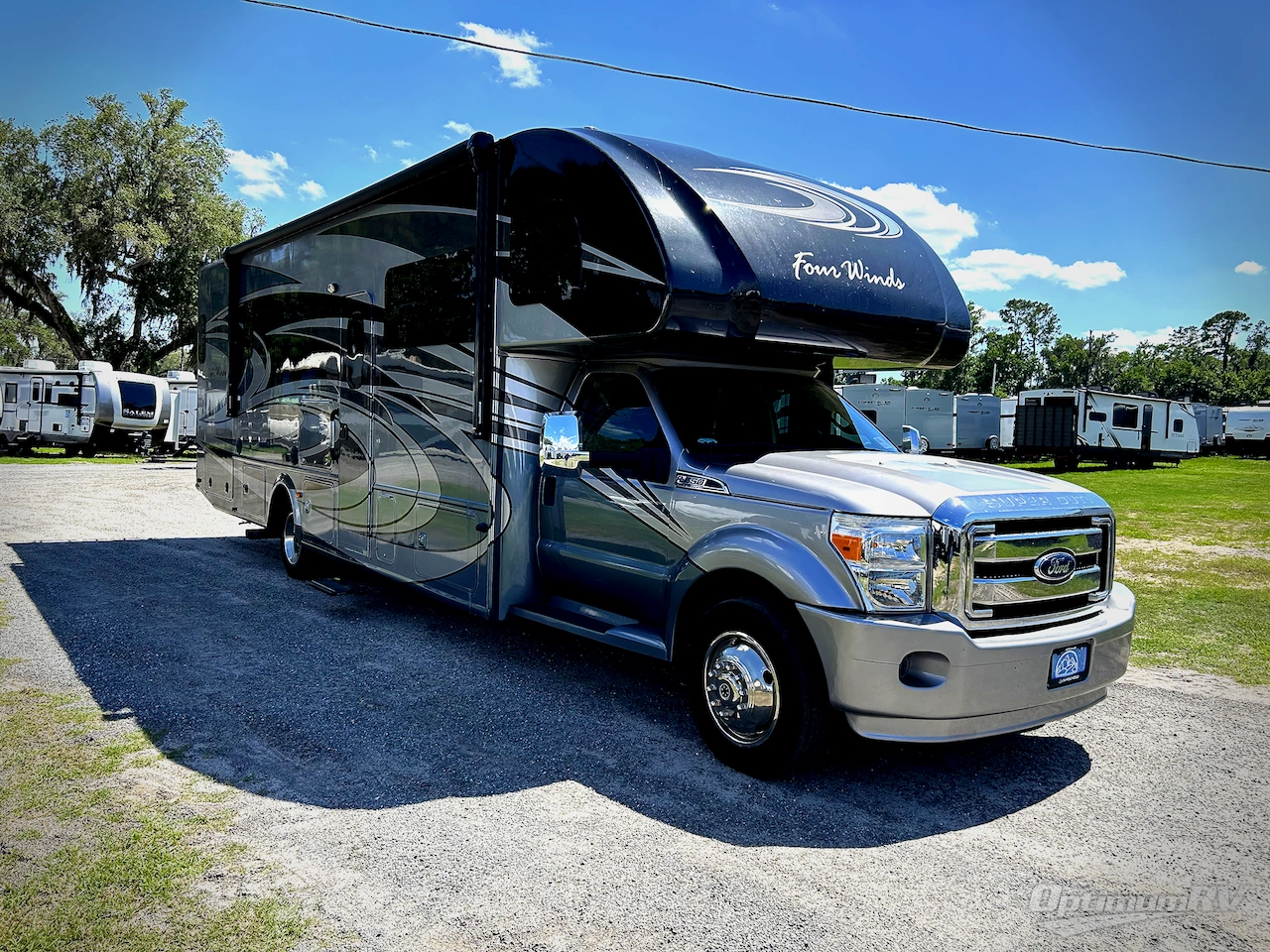 2016 Thor Four Winds Super C 35SB Photo 1