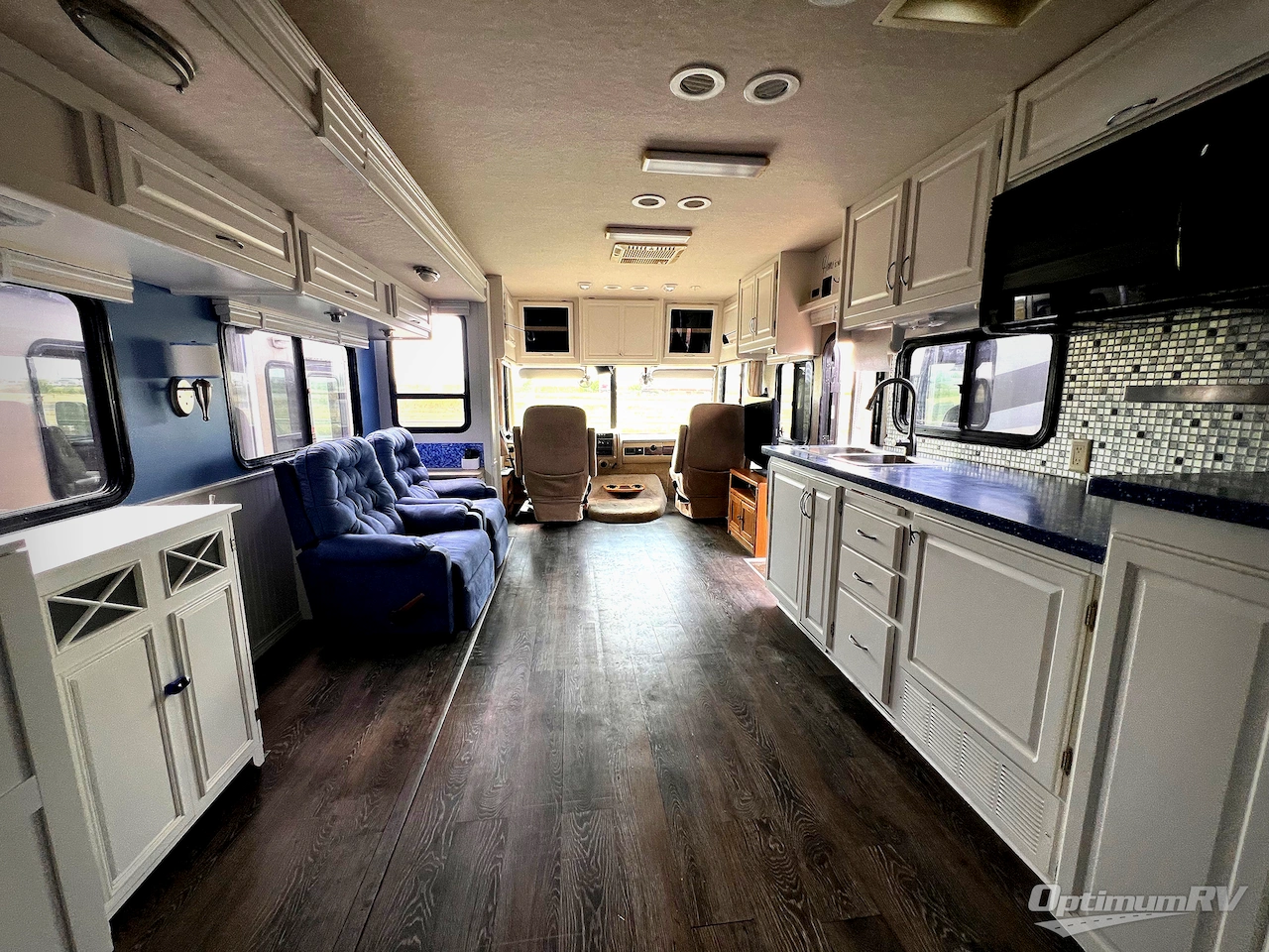 2007 Fleetwood Bounder 35E Photo 5