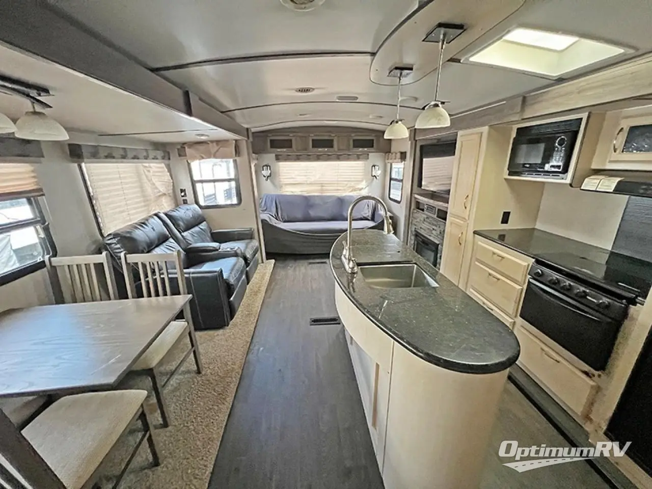 2019 Winnebago Towables Minnie Plus 30RLSS Photo 3