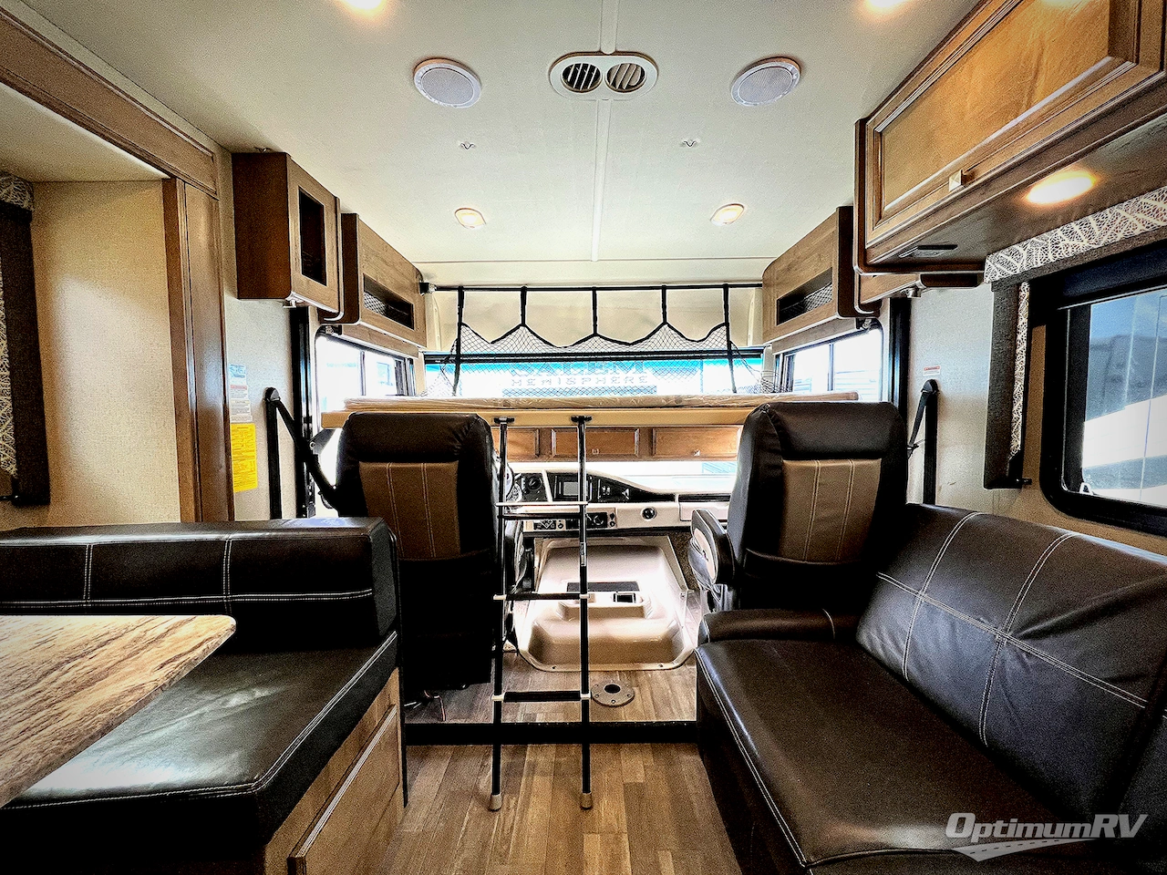 2019 Holiday Rambler Admiral 34J Photo 4