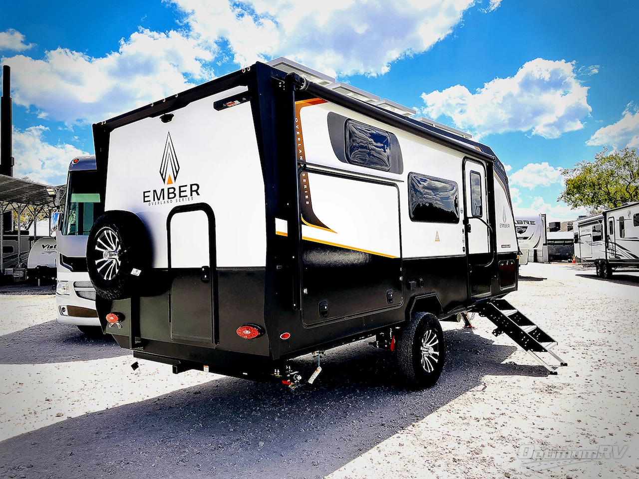2025 Ember Overland Series 190MSL Photo 2