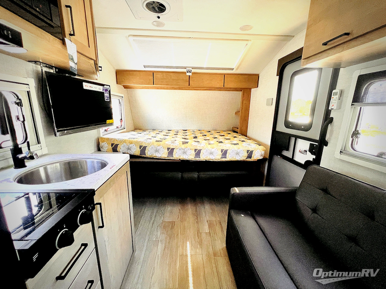 2025 Ember Overland Series 190MSL Photo 5