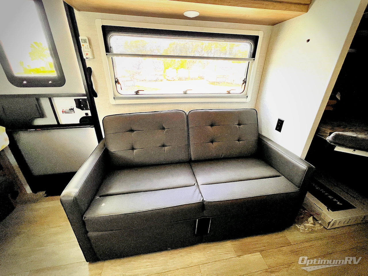2025 Ember Overland Series 190MSL Photo 6