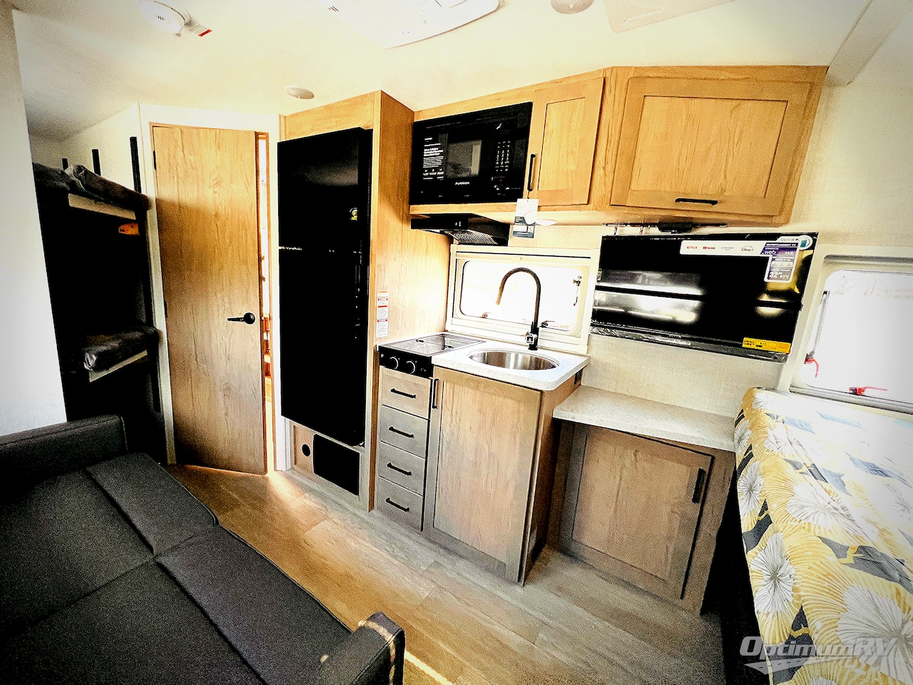 2025 Ember Overland Series 190MSL Photo 7