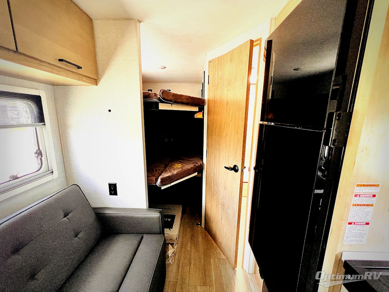 2025 Ember Overland Series 190MSL Photo 13