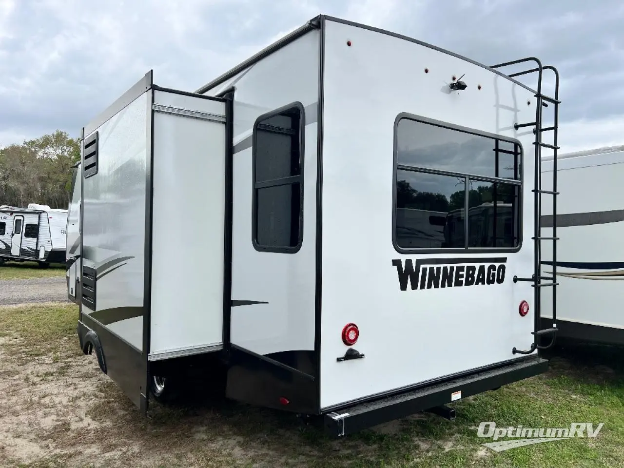 2022 Winnebago Towables Voyage 2730RL Photo 3