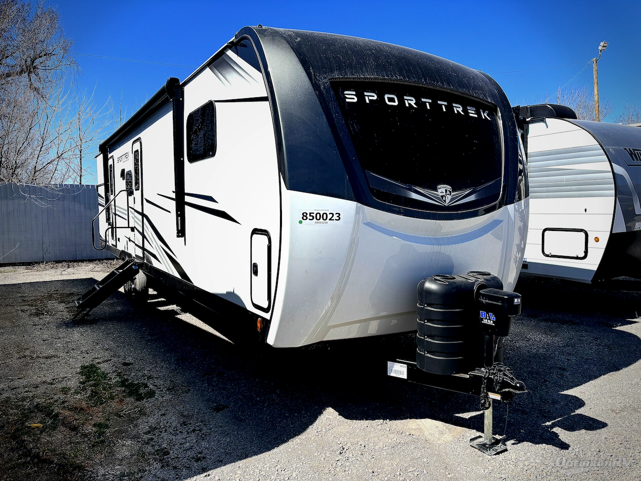 2025 Venture SportTrek Touring Edition STT343VBH Photo 1