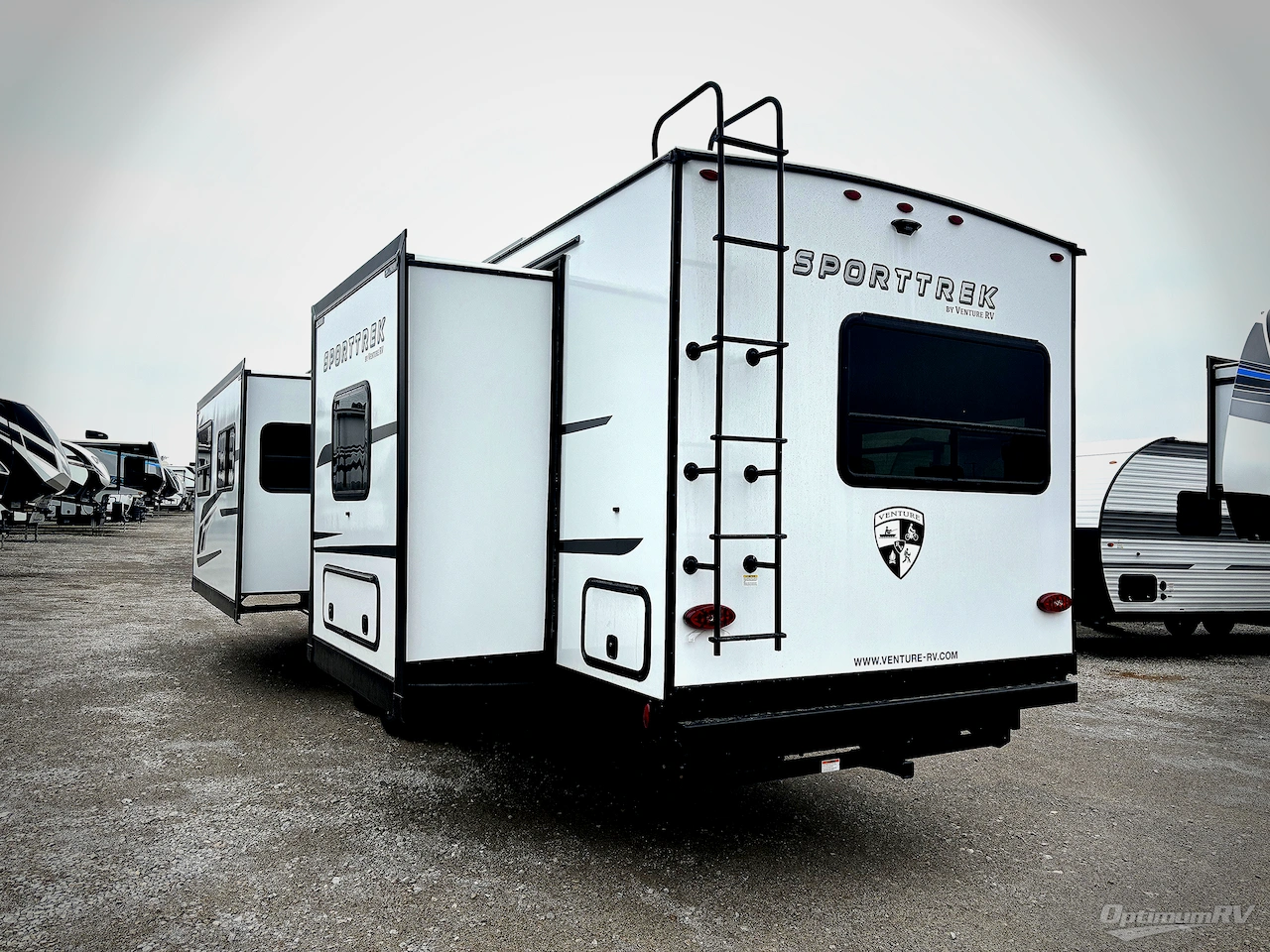 2025 Venture SportTrek ST302VFK Photo 3