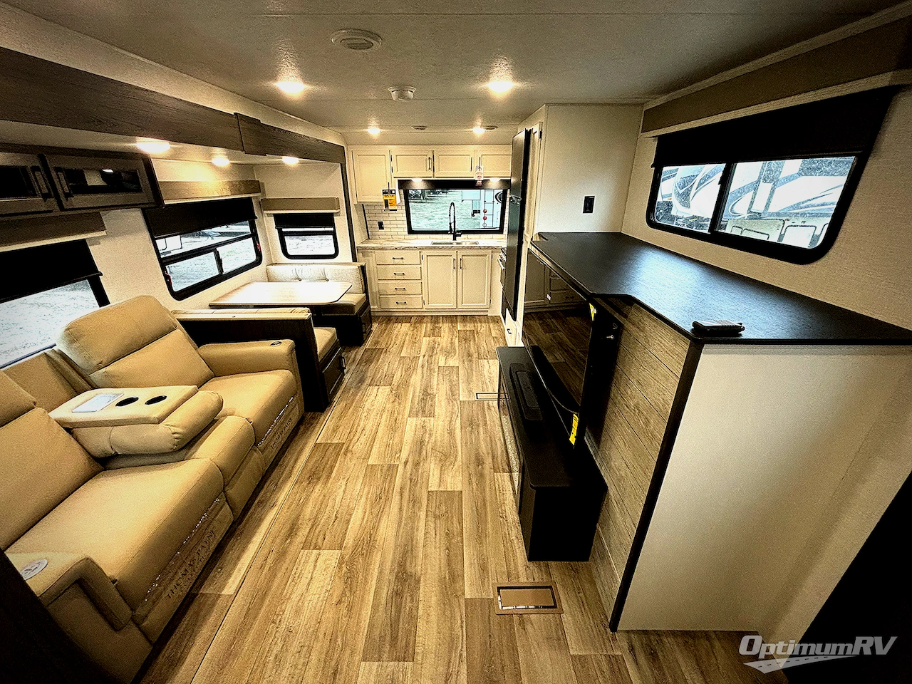 2025 Venture SportTrek ST302VFK Photo 4