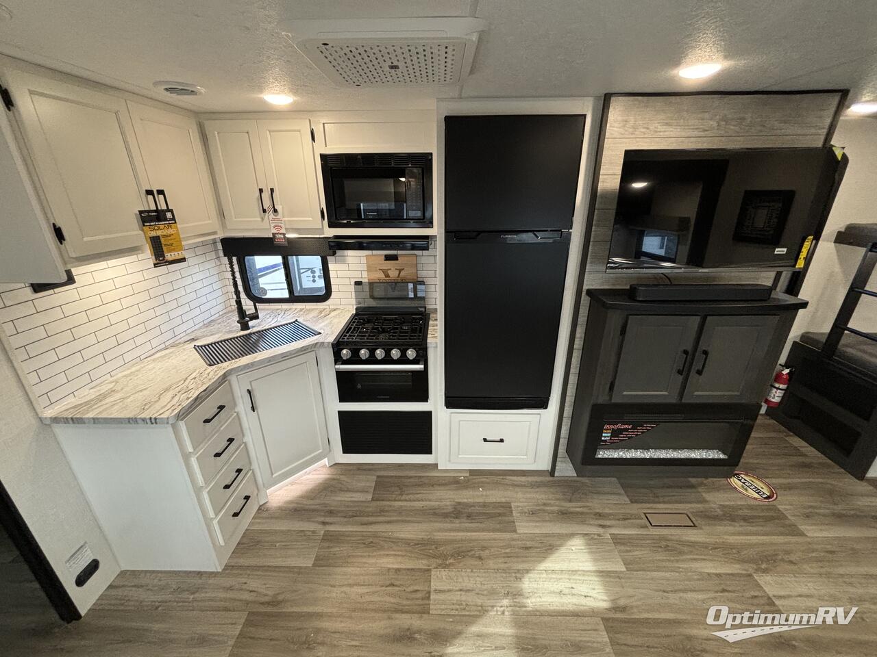 2025 Venture SportTrek ST292VBH Photo 8