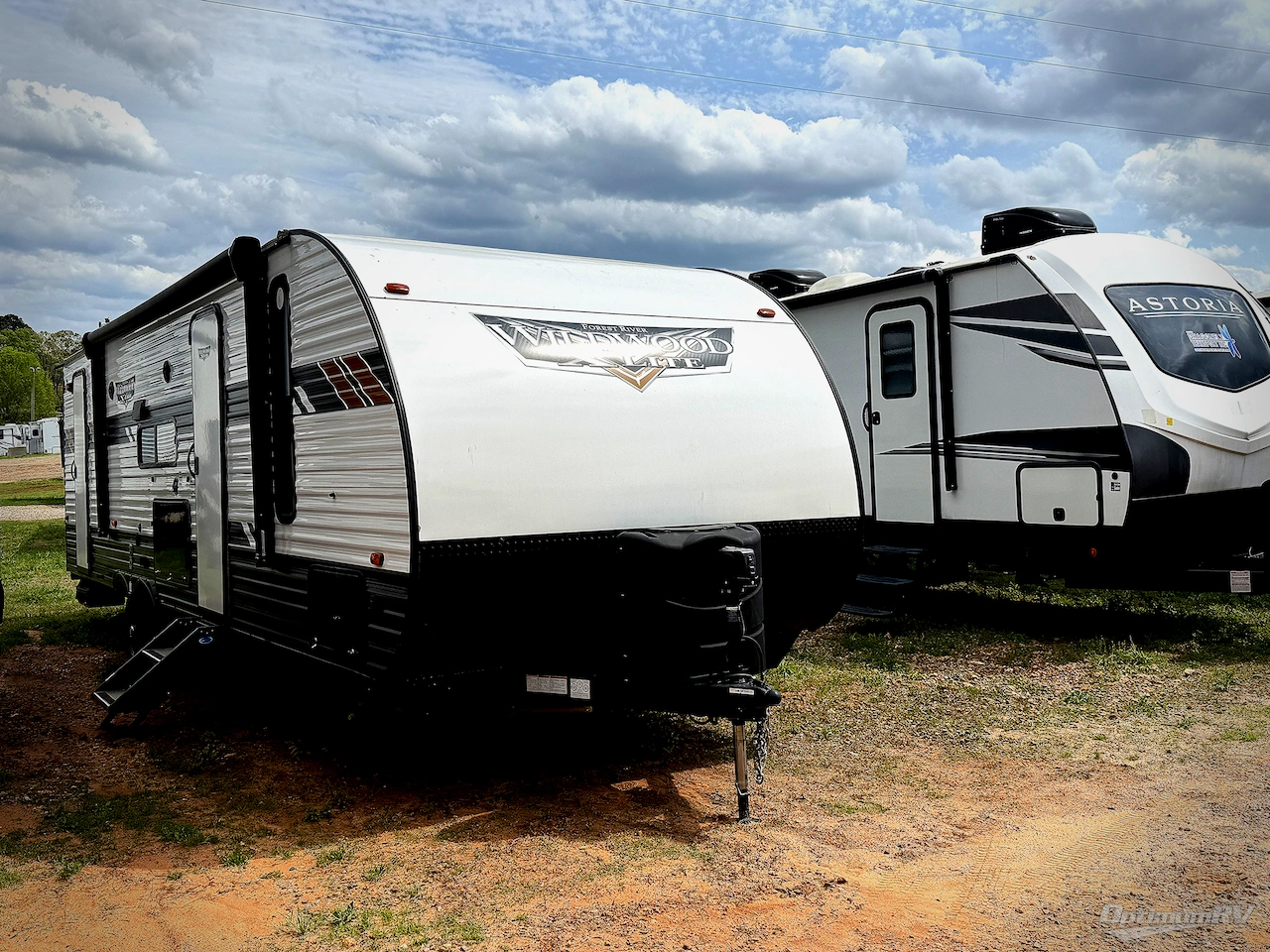 2021 Forest River Wildwood X-Lite 263BHXL Photo 1
